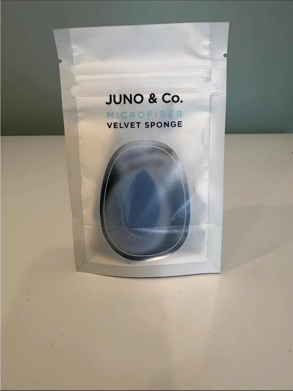 Juno & Co. Blue Microfiber Velvet Makeup Sponge